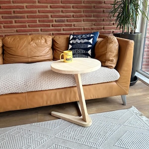 Modern Wooden C Side Table – Minimalist Solid Wood Coffee Table for Living Room Sofa – Bumeng Style Accent Furniture Gift Idea