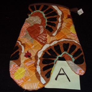 Quilted Oven Mitt Turkeys