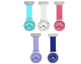 Reloj de enfermera grabado personalizado: rosa, blanco. Azul marino, lila y turquesa