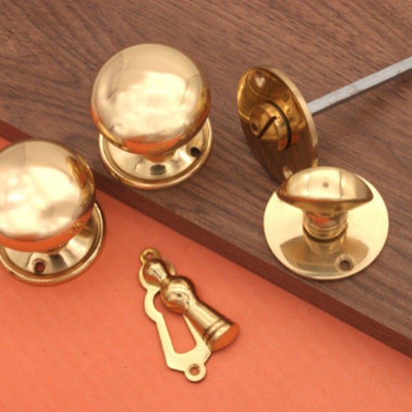 Polished Brass Cottage Round 50MM Rim/Mortice Door Knob with Escutcheons/Privacy