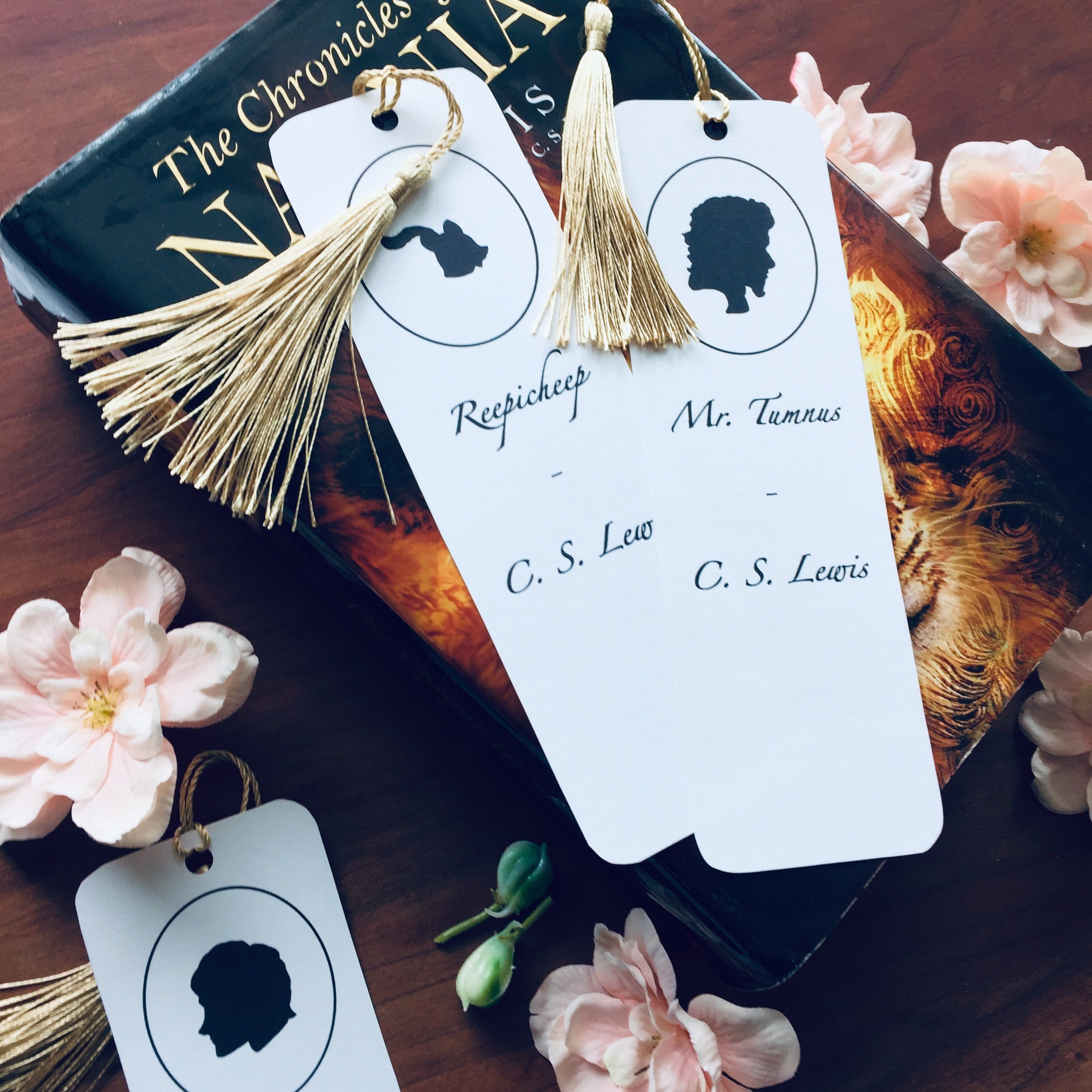 printable narnia inspired bookmarks etsy