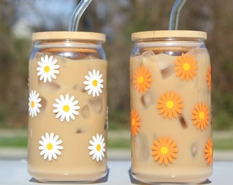 Daisy Cup Iced Coffee Cup Glass - Floral Beer Can Glass - Beer Can Cup Glass - Aesthetic Glass Can - Best Friends Coffee lover Gift
