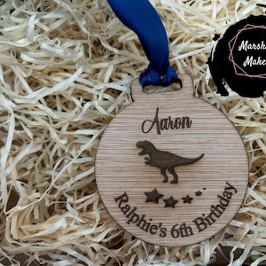 Medalha de aniversário de madeira personalizada, lembrancinhas para festa, presentes para festa, enchimento de meia, festa de dinossauro