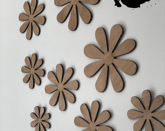 Wooden Daisy Wall Decor – Nursery and Kids’ Boho Flower Art, 12-Piece Set (Small and Large), Neutral and Oak Finish