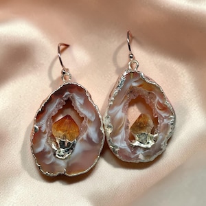 Large Geode Pendant Earrings – Raw Shiny Pretty Crystal Drop Druzy Mismatched Jewelry,Bold Statement Modern Unique Design