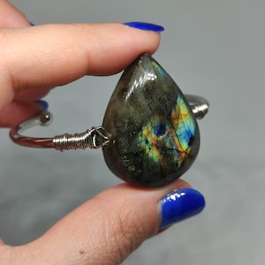 Large Labradorite Bracelet – Unique Modern Teardrop Crystal Jewelry,Positive Energy Bold Stone Bangle Design