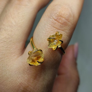 Raw citrine ring,Duo stone ring, Raw crystal ring,Raw stone ring,Raw gemstone ring,November stone ring,Edgy ring