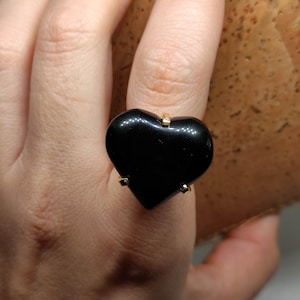 Anello in onice, grande anello in onice, anello di cristallo curativo, grande anello moderno, anello in onice dorato, gioielli in onice nero