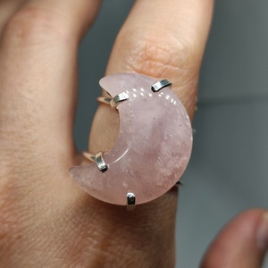 Rose Quartz Ring,Raw rose quartz ring,Large rose quartz ring,Trending now jewelry,Silver rose quartz ring,Large crystal ring