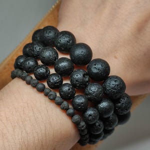 Black lava beaded bracelet,Raw crystal bracelet,Lava stone bracelet,Unisex gemstone bracelet,Mens bracelet, Grounding bracelet