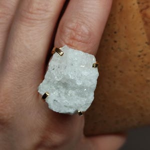 White quartz ring,Rough quartz ring,Clear quartz ring,Raw quartz ring,Raw gemstone ring,Raw stone rings,Big crystal ring,Rough stone ring