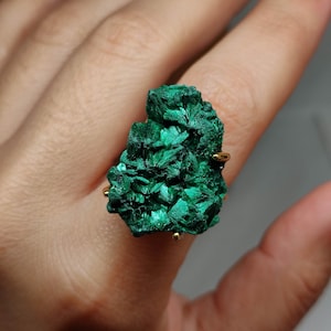 Malachit Ring, Roher Malachit Ring, Großer Eleganter Statement Ring, Moderner Stein Ring, Einzigartiger Edelstein Ring für Wohlstand