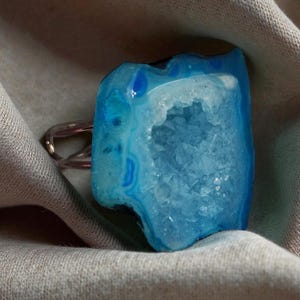 Geode ring,Raw birthstone ring,Raw gemstone ring,Big modern ring,Big cocktail ring,Druzy ring,Large stone ring,Elegant birthstone