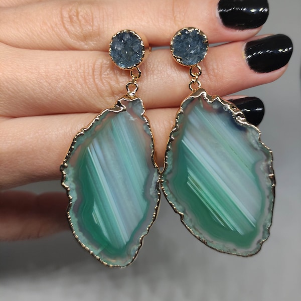 Boucles d'oreilles en agate verte, boucles d'oreilles pendantes en agate, boucles d'oreilles pendantes en pierre brute, boucles d'oreilles en cristal, boucles d'oreilles pendantes en cristal brut