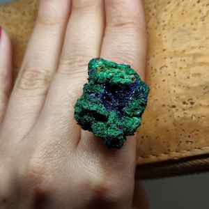 Malachite ring,Raw malachite ring, Large statement ring, Modern stone ring,Raw crystal ring, Large gemstone ring