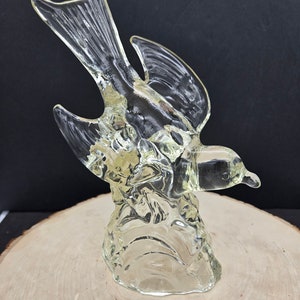 L.E. Smith Clear Glass Bird in Flight Figurine. MCM, 1940&#39;s
