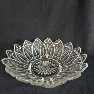 Federal Glass Petal Star Bowl 1960