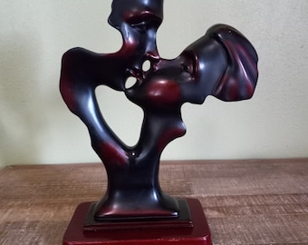 Metal Kissing Couple on Wood Like Base, Art Deco Style, 1980s