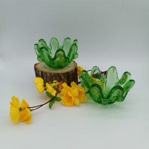 Set of 2 Art Glass Green Nesting Bowls/Trinket Dishes