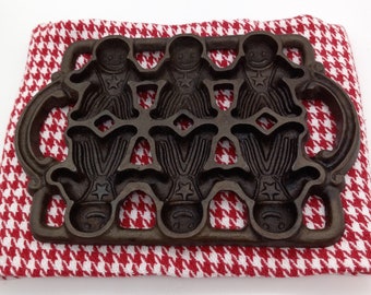 Cast Iron Ginger Bread Man Cooking Mold