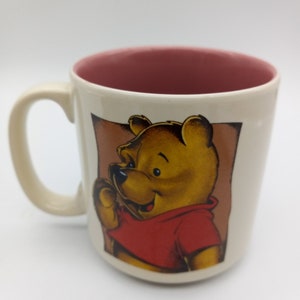 Disney (c) Winnie the Pooh Mug w/Pink inside. 1990s
