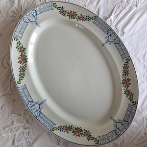 Ironstone Dish Creil and Montereau Tournay / Large ironstone dish Creil and Montereau