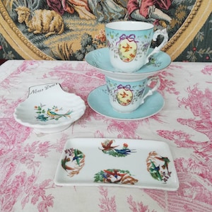 Bird cups raviers birds in French porcelain from Limoges