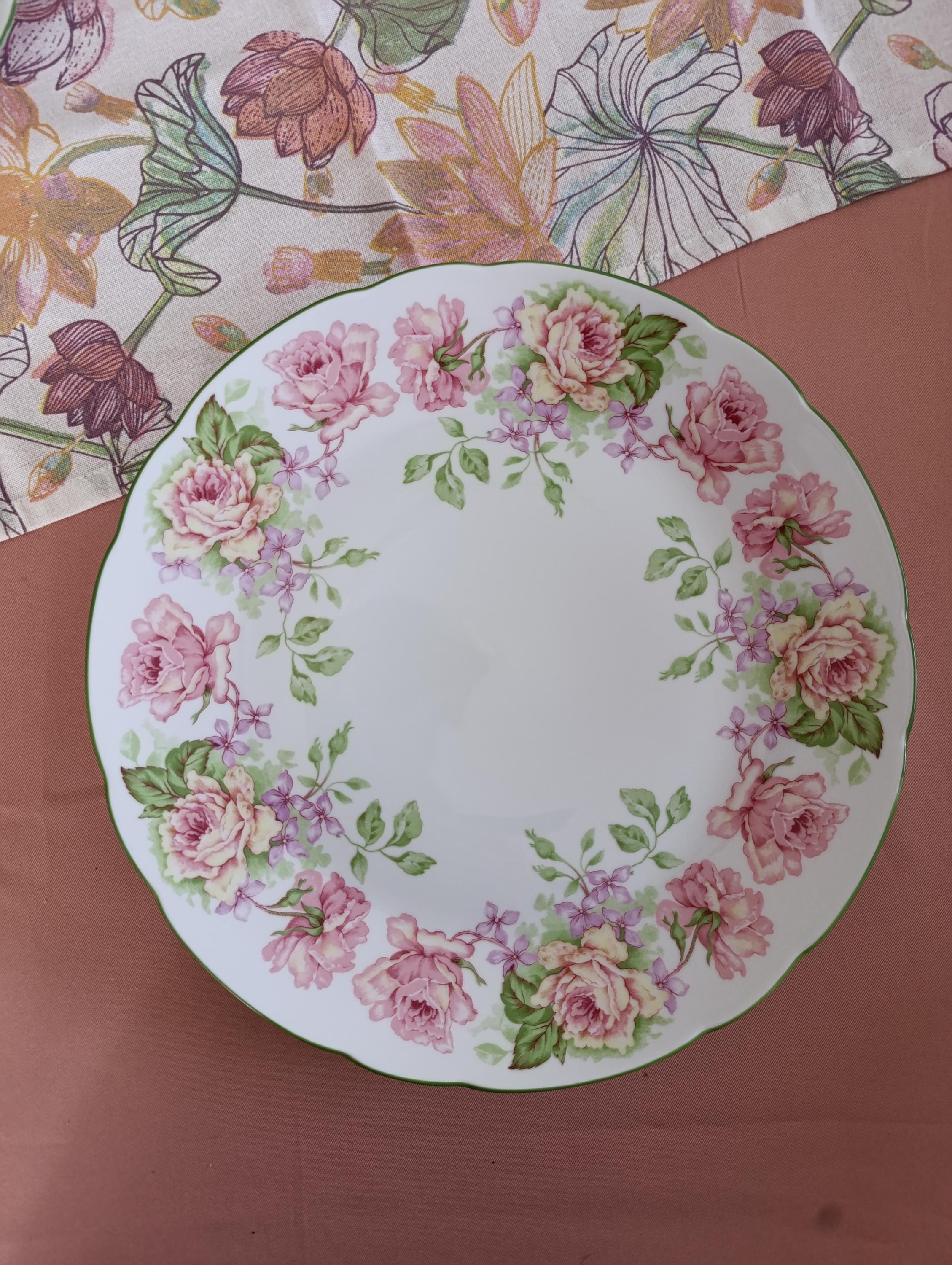 【Bernardaud Limoges】Eugenie　バラ柄　プレート Bernardaud Eugenie - Etsy