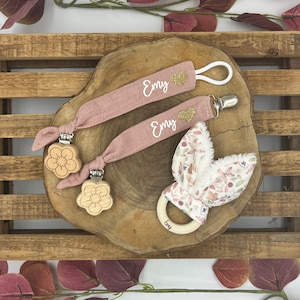 Birth set, baby gift, pacifier clip, comforter clip, rattle