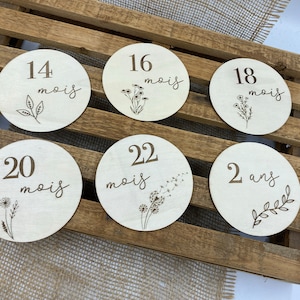 Floral wooden milestone card, monthly, photo accessory, 6 R/V cards 12 months, birth gift image 4