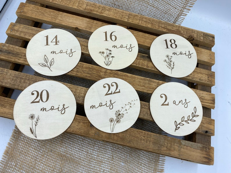 Floral wooden milestone card, monthly, photo accessory, 6 R/V cards 12 months, birth gift image 4