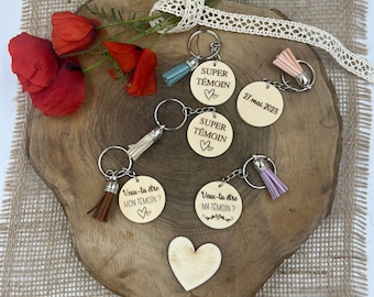 Porte clés personnalisé, Fête des mères, fête des pères, maman je t'aime, personnalisable, en bois, porte clé avec pompon