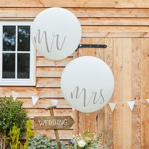 Mr and Mrs Giant Balloon Set / Wedding, white