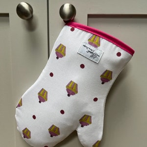 Cupcake single // Oven mitt // Oven Glove // Kitchen Accessories