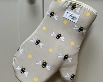 Lavish Home Quilted Cotton Burgundy Heat/Flame Resistant Oversized Oven Mitts 2 Pack 69 06 Bu