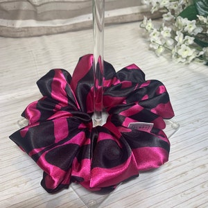 JUMBO Scrunchie