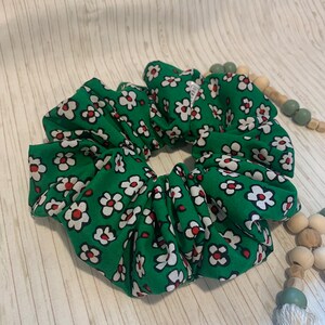 JUMBO Scrunchie