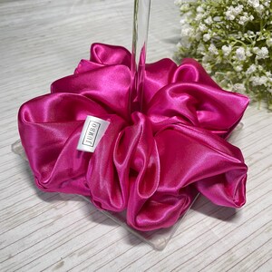 JUMBO Scrunchie - Fire Pink