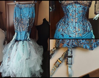 Completo corsetto sottoseno e a sirena realizzato su misura