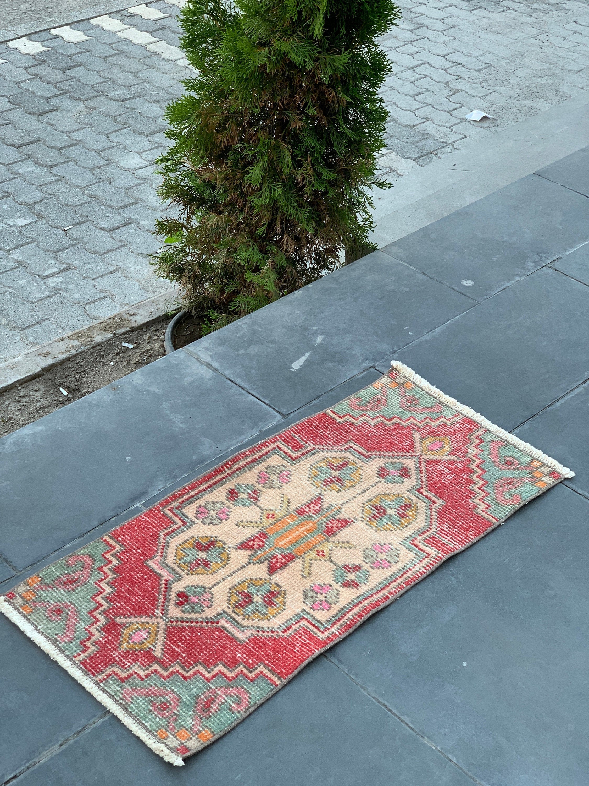 Vintage Rug, Neutral Rug, Turkish Small Rug,entry Rug, Bath Vintage Rug, Neutral Rug, Turkish Small Rug,entry Rug, Bath
