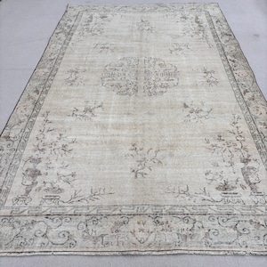Vintage Turks tapijt, vervaagd Anatolisch 7 x 11 ft, beige antiek handgemaakt, oosters boho vloerdecor, slaapkamertapijt, retro huisontwerp