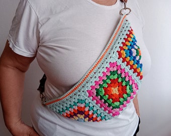 Boho Multicolor Granny Square Crochet Freebag, Crochet Bumbag, Crochet Crossbody Bag, Crochet Purse, Mini Bag