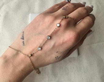 Pulseira de mão dourada para mulheres | Pulseira minimalista | Joia de mão boho | Pulseira de mão ajustável