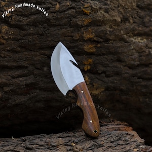 Handmade Damascus Steel Hunting Knife: Viking Style, Leather Sheath