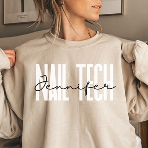 Chemise de technique de manucure personnalisée, sweat-shirt, sweat à capuche, manches longues, cadeau, nom personnalisé de technicienne de pose d'ongles, cosmétologie, esthéticienne