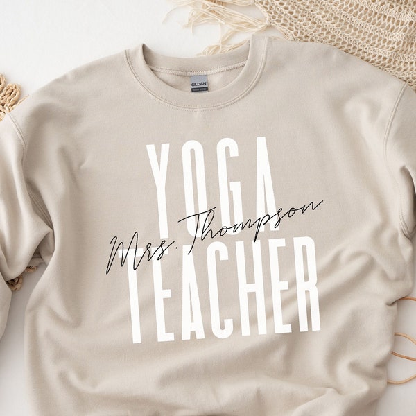 Camisa personalizada para profesor de yoga, sudadera, sudadera con capucha, manga larga, regalo, nombre personalizado Profesor de yoga, graduación, regreso a la escuela, maestra