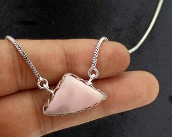 Opal Anhänger Halskette | Handgemachte silberfarbene Lünette, Freeform Edelstein, Boho-Stil