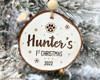 Adorno navideño personalizado para perros, rodaja de madera grabada, regalo para amantes de los perros.