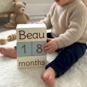 Bloques de madera para marcar los hitos del bebé, recuerdos mensuales de madera de arce para registrar la edad.