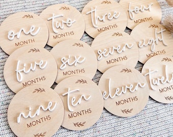 Wooden Baby Monthly Milestone Discs, Photo Props